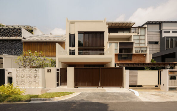 HOME SLIDER LANDSCAPE ARC HOUSE 594x371